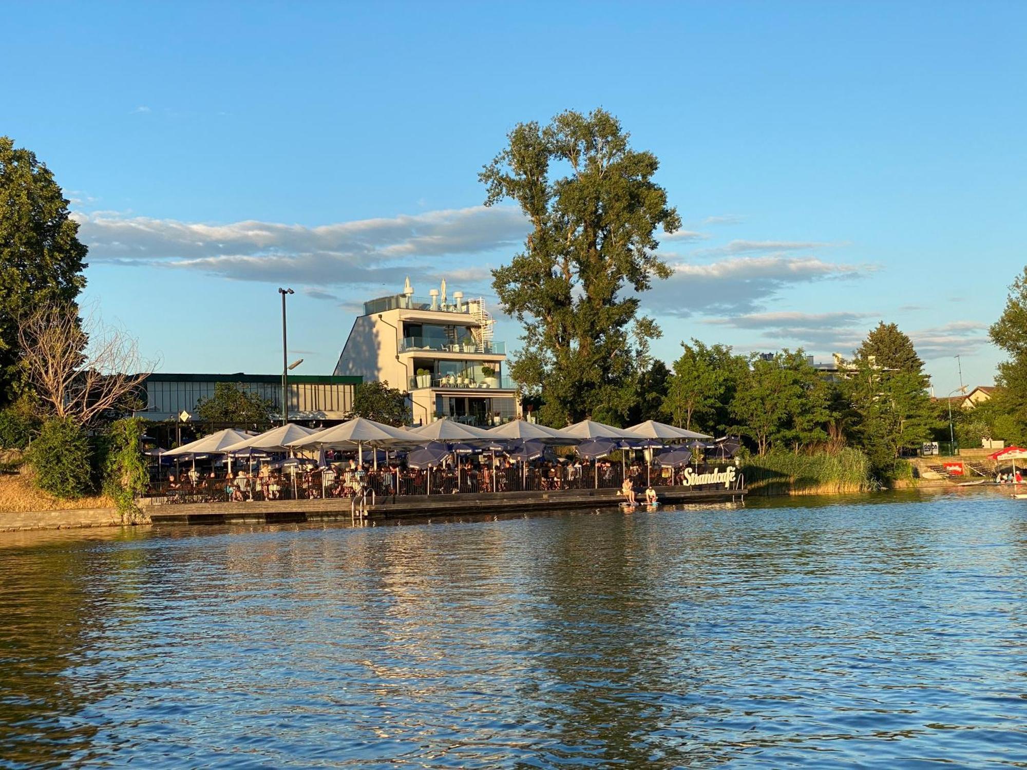 U1 Alte Donau Old Danube City Apartment 2 Vienna Exterior photo